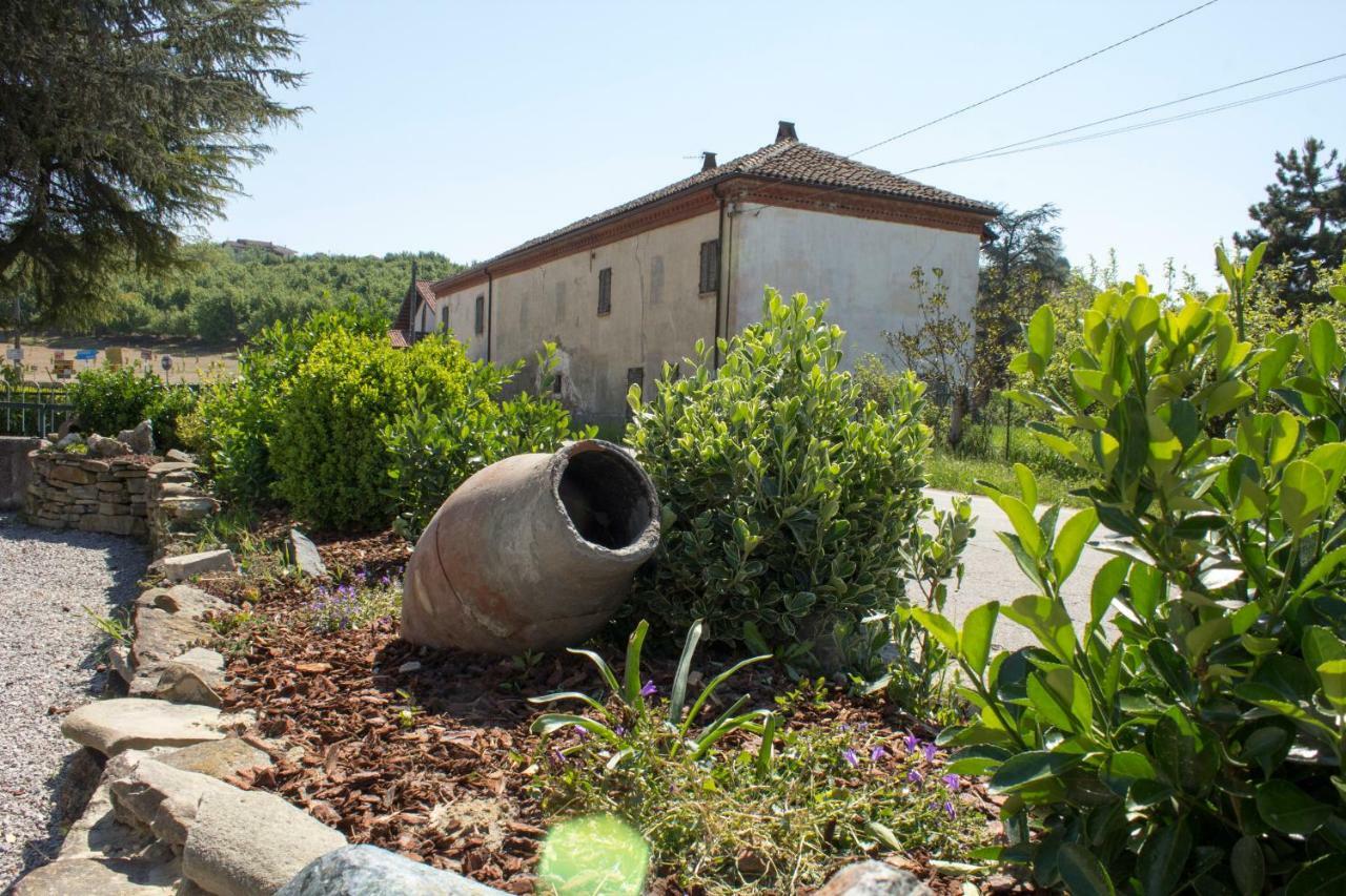 Alla Corte Dei Caretto Neive Exterior foto
